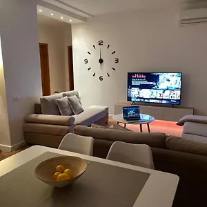 Proper 1 شقة تيرانا